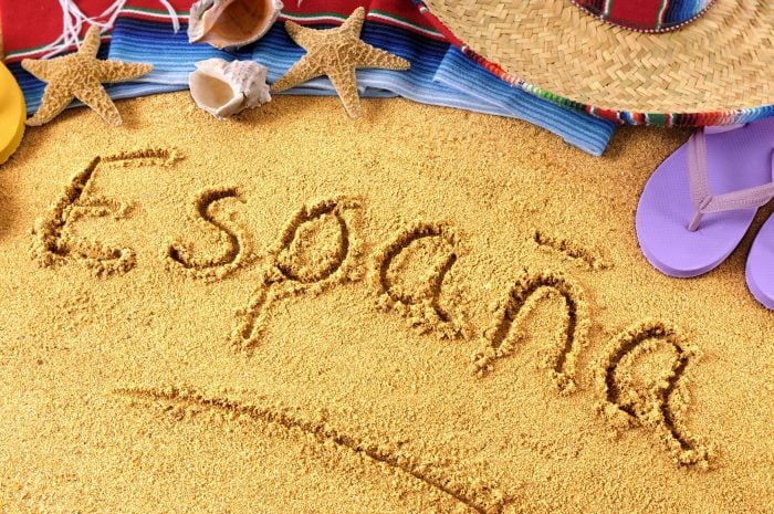 The word "España" written on sand